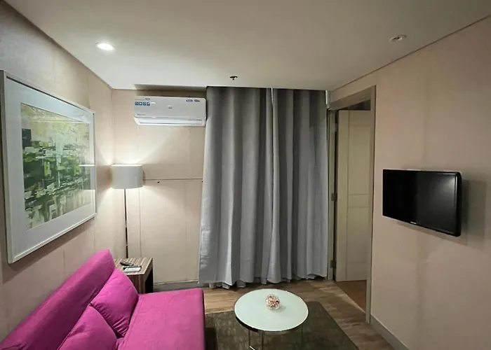The Serenity Tower 90bb Apartment *